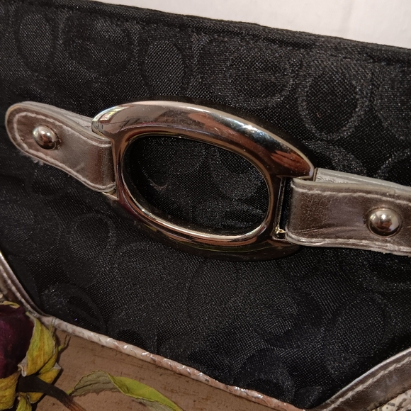 Designer Snakeskin Silver Wristlet - Picture 5 of 5